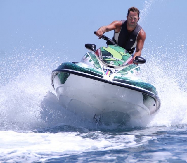  Jet skis 